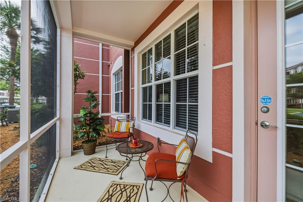 ROYAL POINTE - Residential