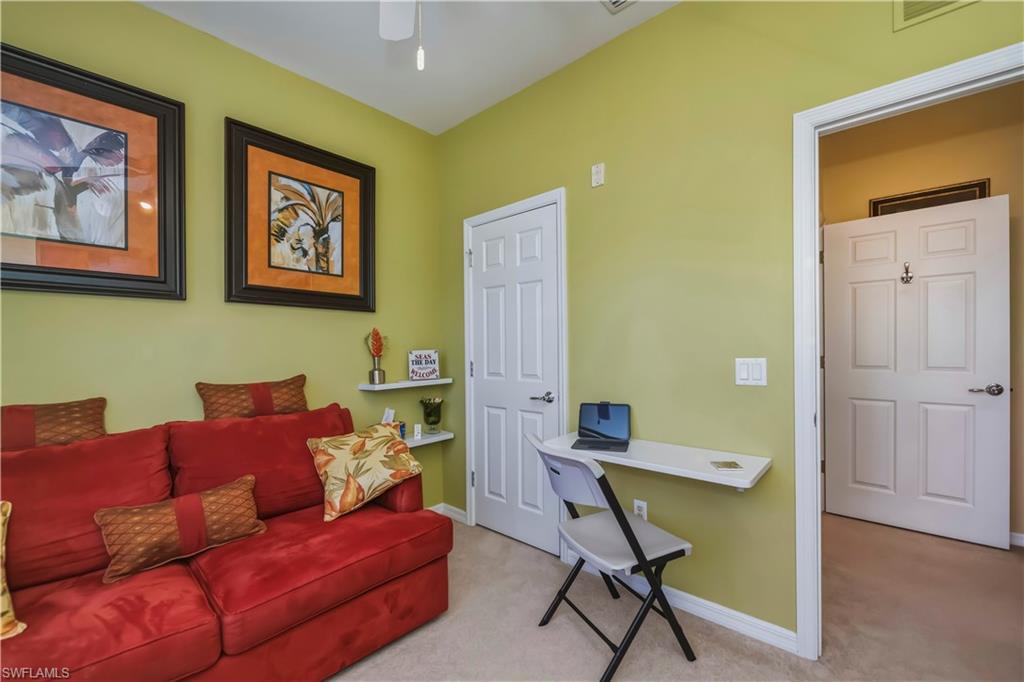 ROYAL POINTE - Residential