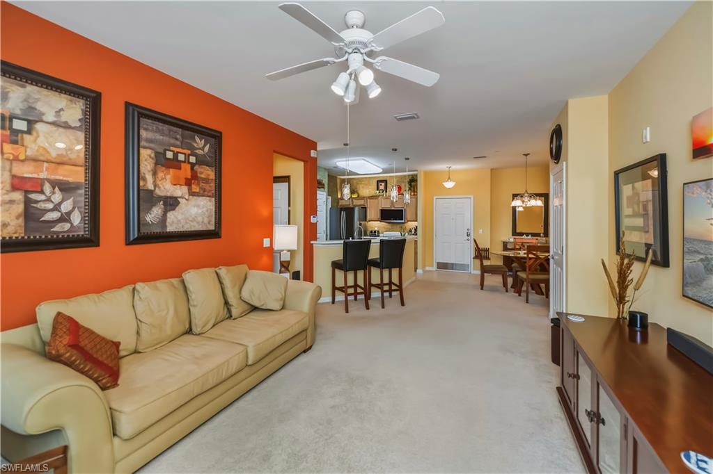 ROYAL POINTE - Residential