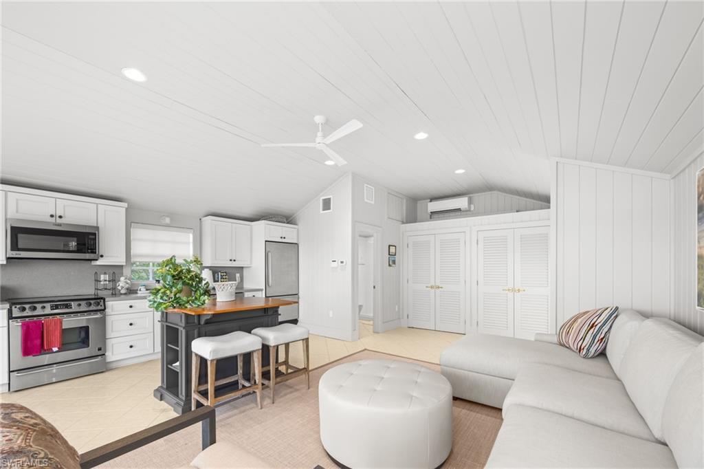 DICKEYS JOHN R SUBD - Residential