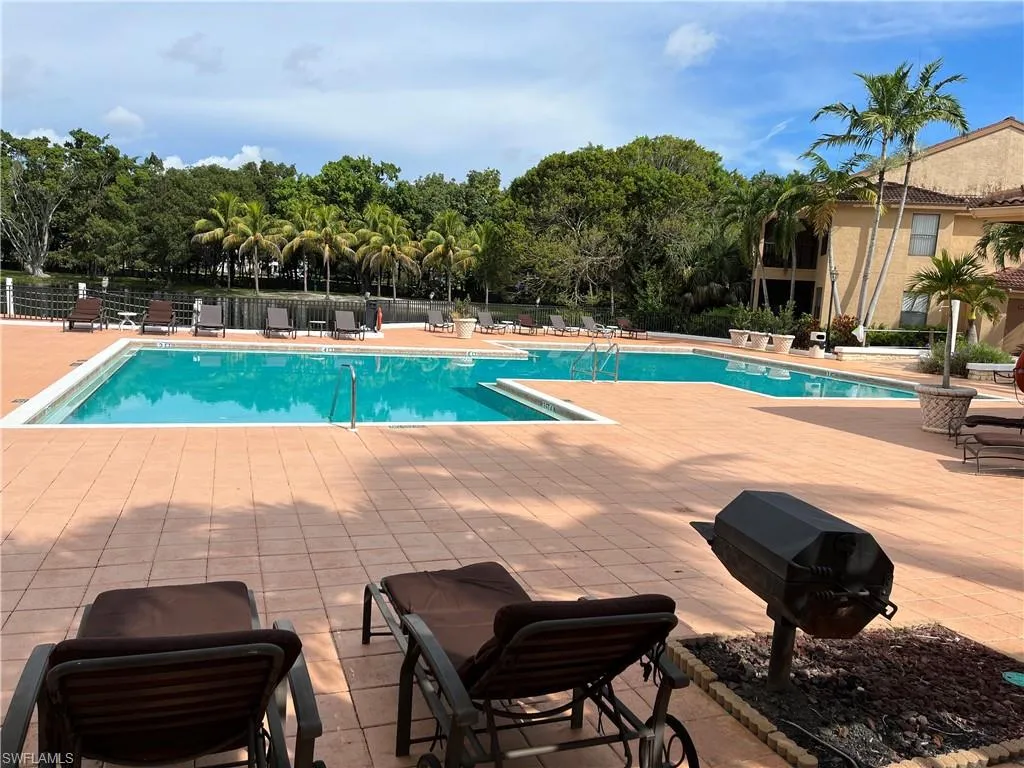 Naples, Florida 34109, United States, 2 Bedrooms Bedrooms, ,2 BathroomsBathrooms,Residential,Contingent,18399