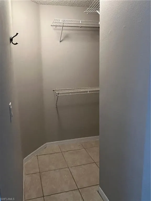 Naples, Florida 34109, United States, 2 Bedrooms Bedrooms, ,2 BathroomsBathrooms,Residential,Contingent,18399