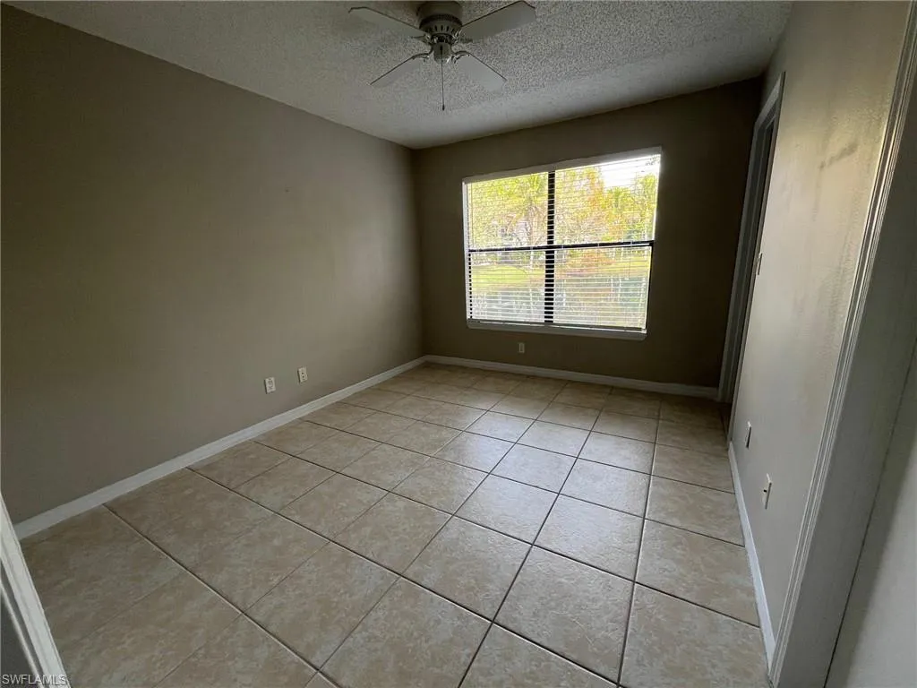 Naples, Florida 34109, United States, 2 Bedrooms Bedrooms, ,2 BathroomsBathrooms,Residential,Contingent,18399