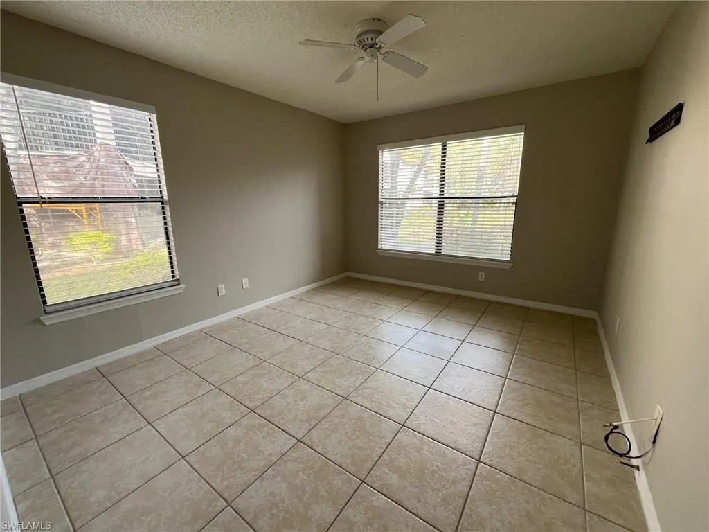 Naples, Florida 34109, United States, 2 Bedrooms Bedrooms, ,2 BathroomsBathrooms,Residential,Contingent,18399