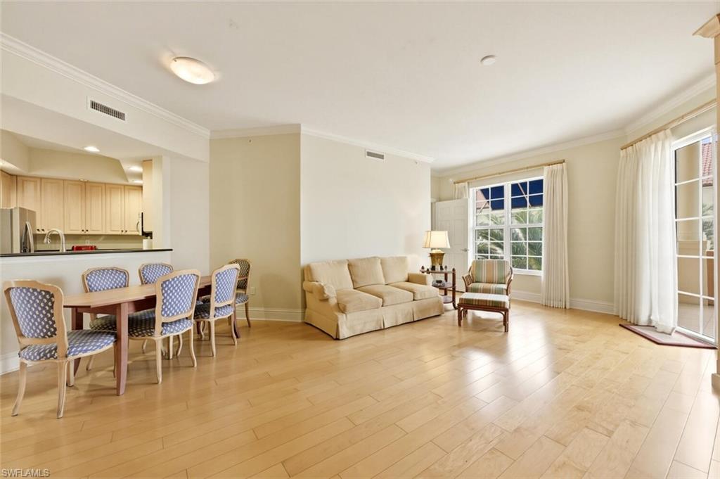 THE RESIDENCES AT LA PIAZZA - Residential