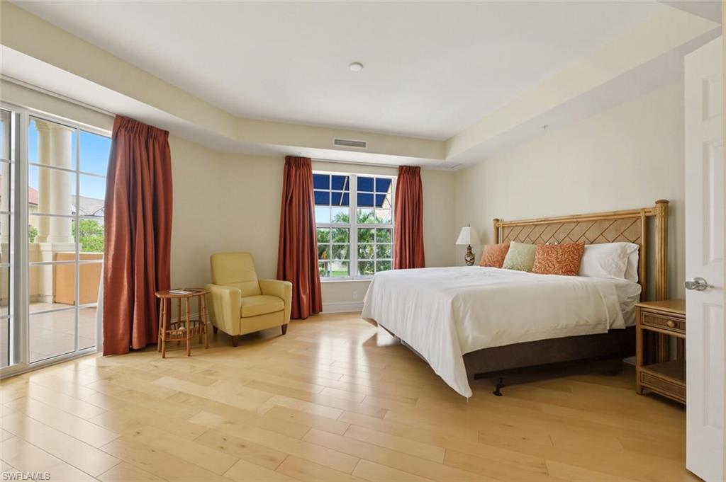 THE RESIDENCES AT LA PIAZZA - Residential