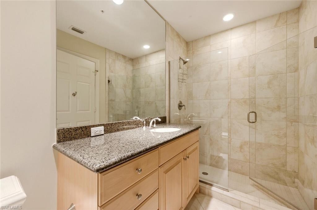 THE RESIDENCES AT LA PIAZZA - Residential