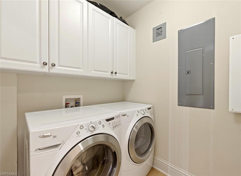 THE RESIDENCES AT LA PIAZZA - Residential