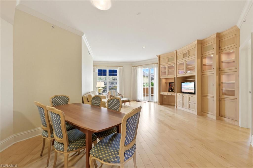 THE RESIDENCES AT LA PIAZZA - Residential