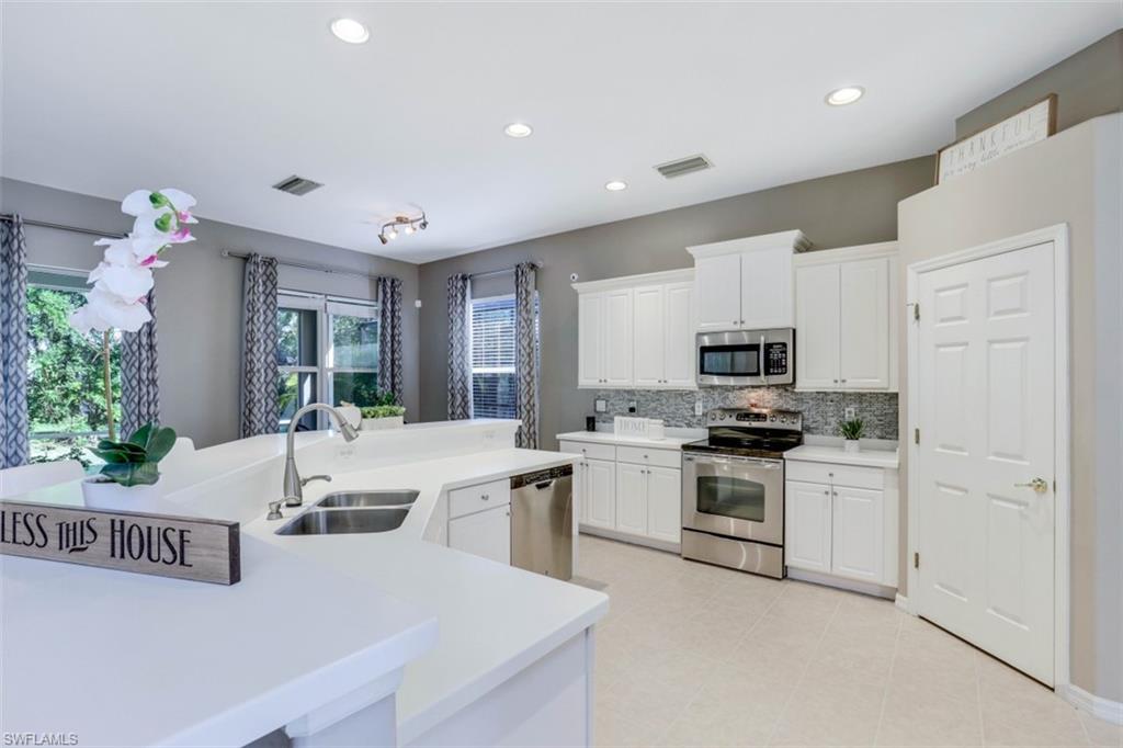 STONEYBROOK - Residential