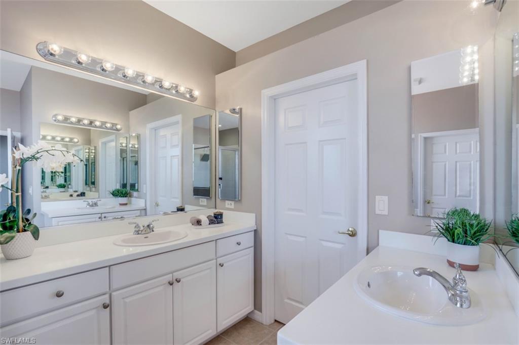 STONEYBROOK - Residential