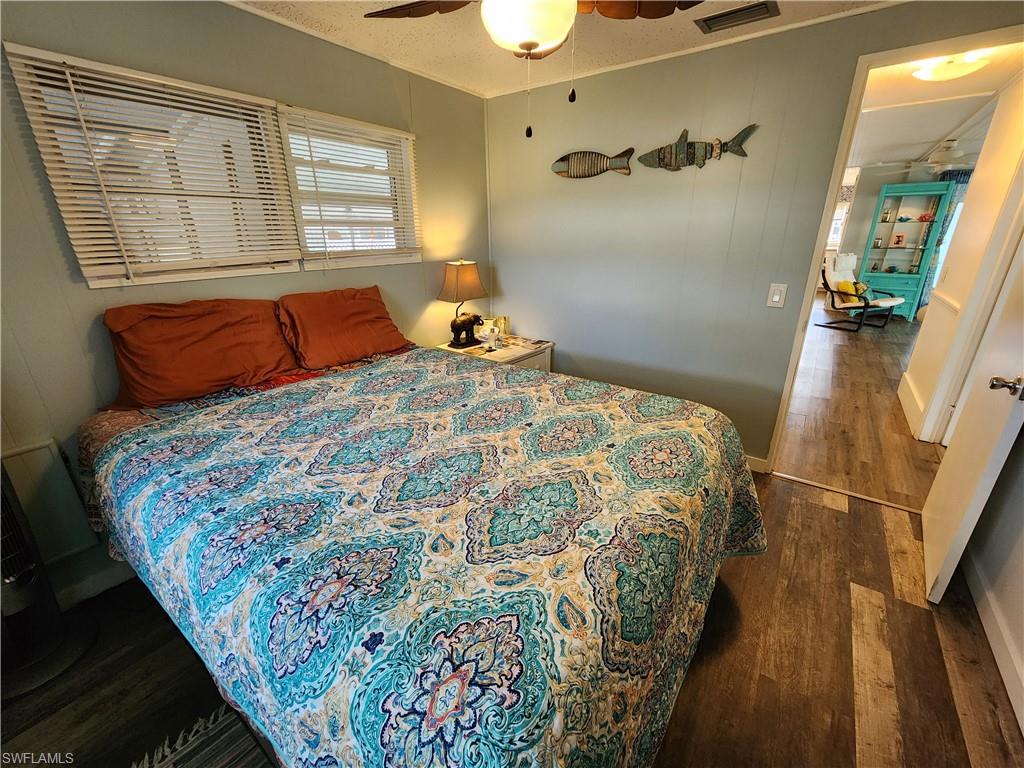 ENCHANTING ACRES MOBILE HOME - Residential