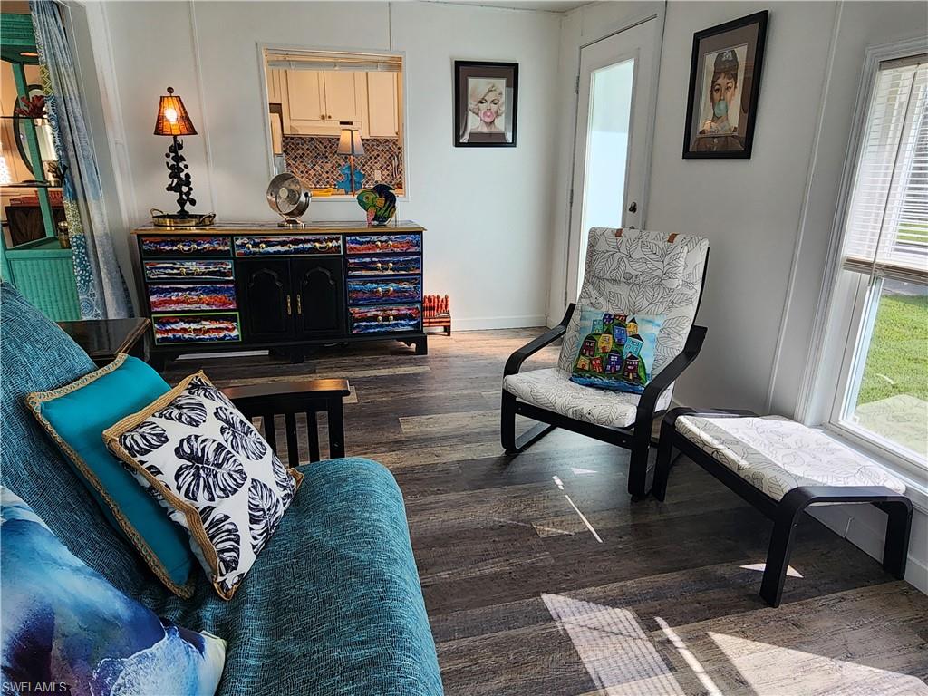 ENCHANTING ACRES MOBILE HOME - Residential