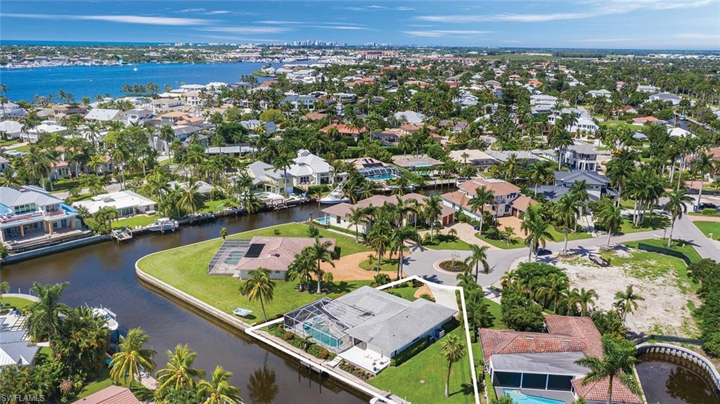 ROYAL HARBOR - Residential