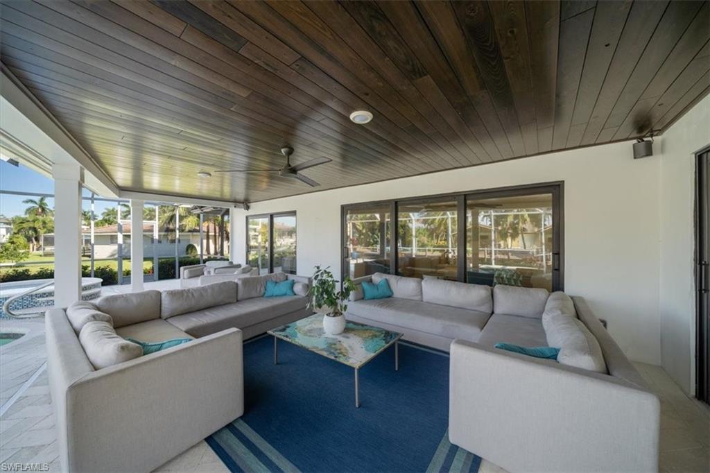 ROYAL HARBOR - Residential