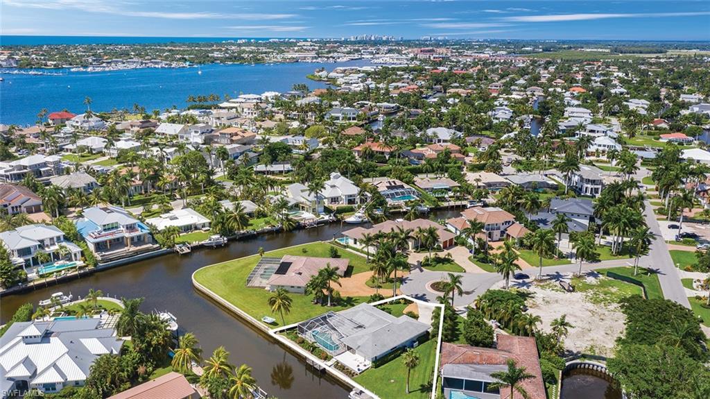 ROYAL HARBOR - Residential