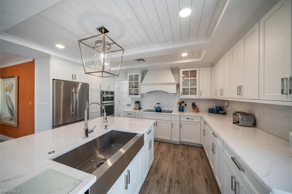 ROYAL HARBOR - Residential