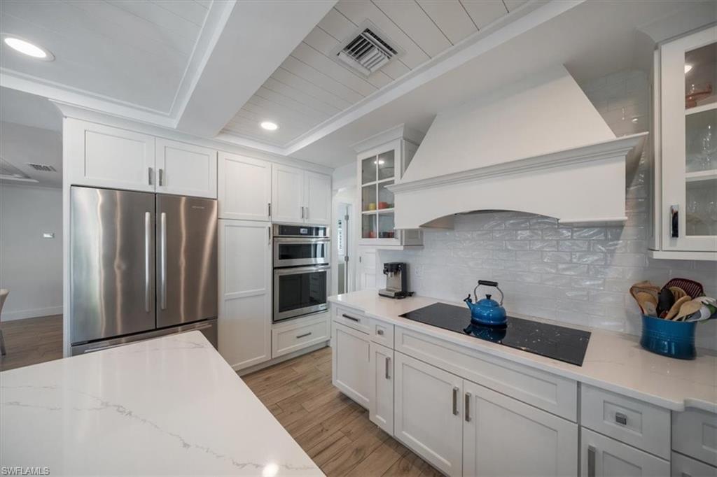 ROYAL HARBOR - Residential