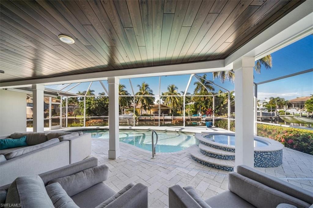 ROYAL HARBOR - Residential