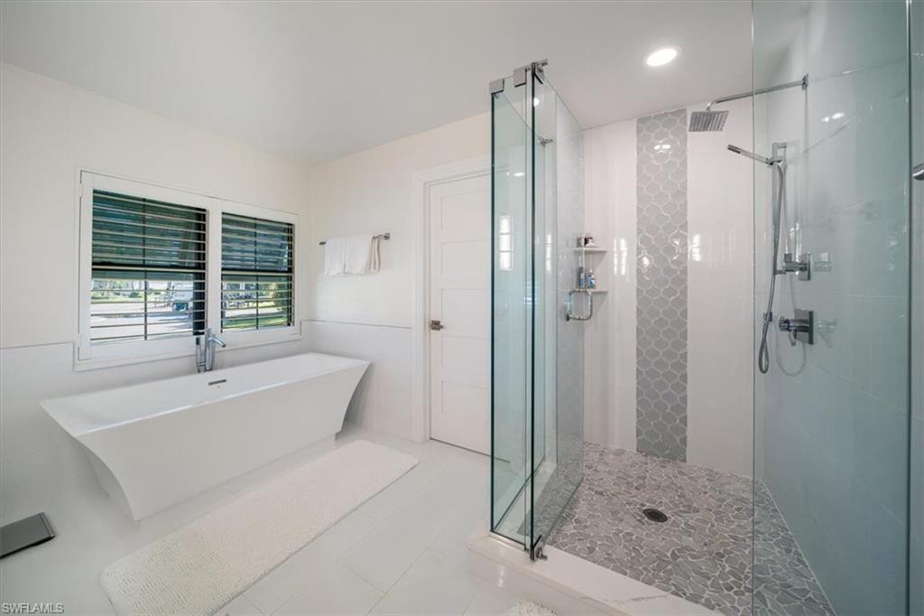 ROYAL HARBOR - Residential