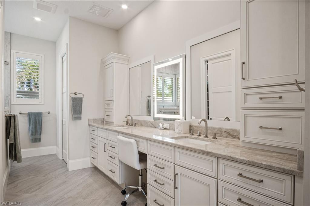 SPANISH WELLS - Residential