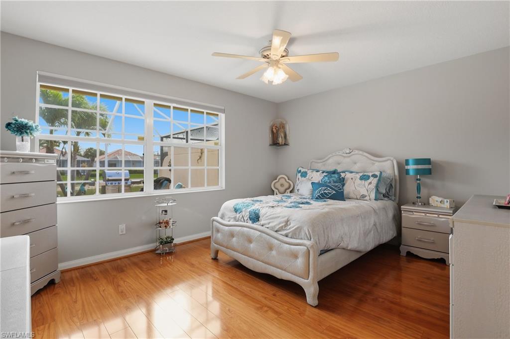 VILLAGE WALK - Residential