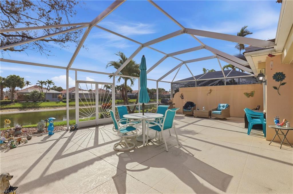 VILLAGE WALK - Residential