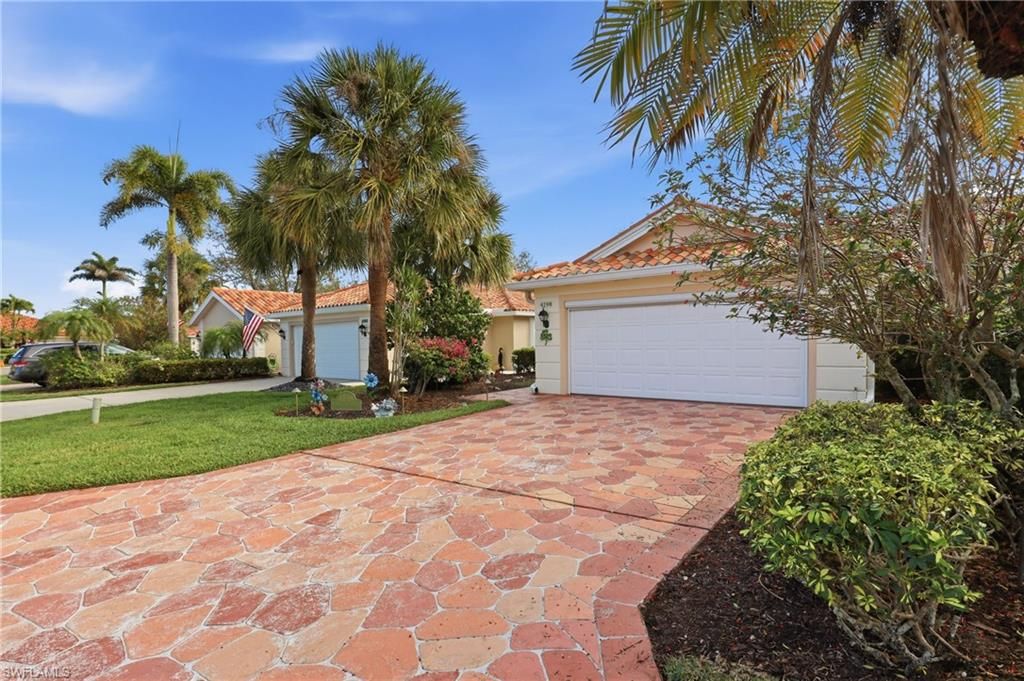 Photo of 4198 Los Altos CT, NAPLES, FL 34109 (MLS # 226008970)