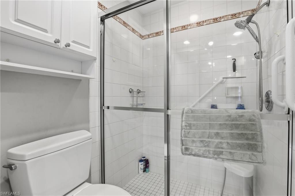 VILLAGE WALK - Residential