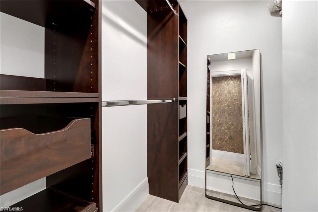 BURNING TREE - Residential Lease