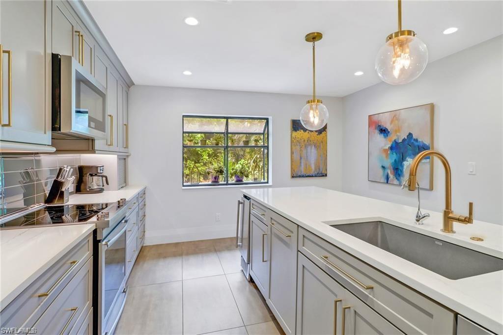 BURNING TREE - Residential Lease