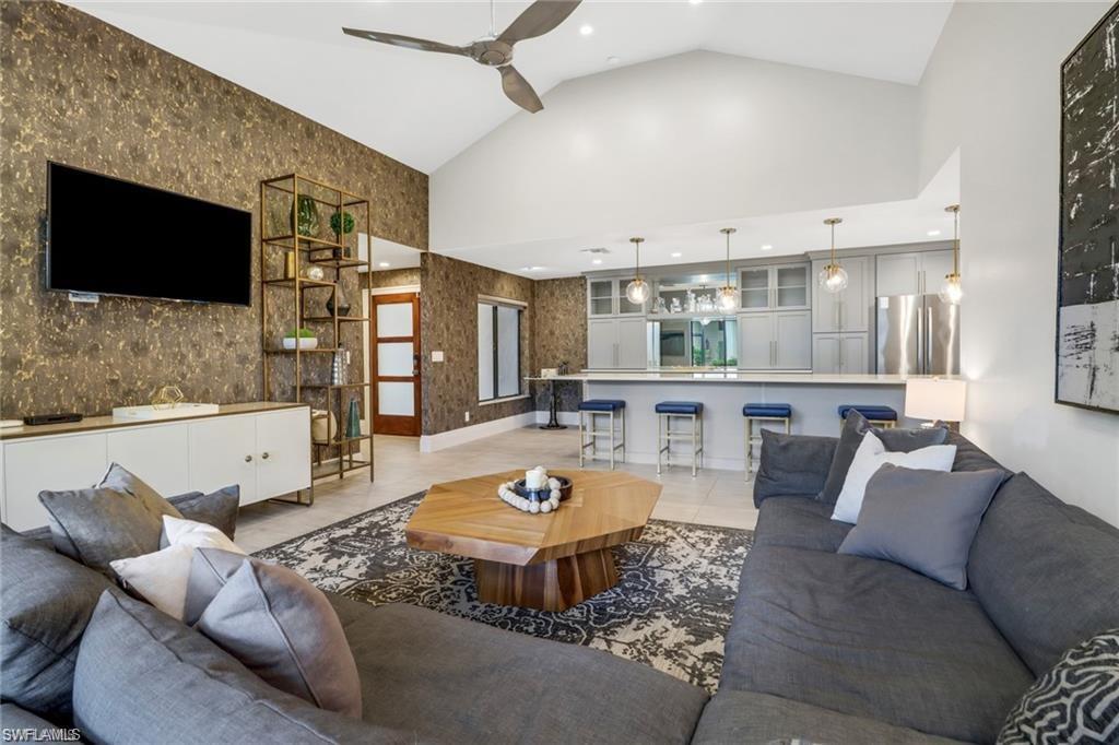 BURNING TREE - Residential Lease