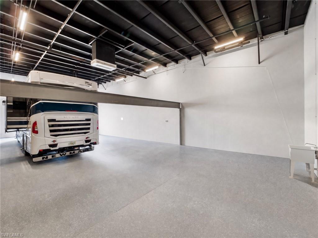 PINE RIDGE INDUSTRIAL PARK - Residential