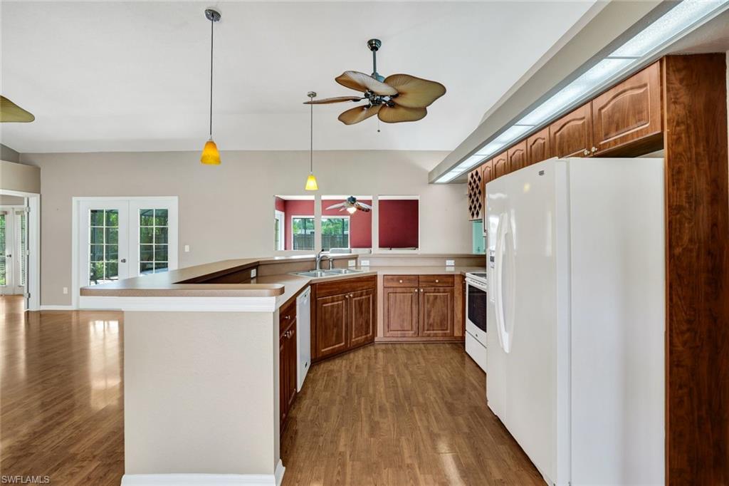 ROYAL PALM GOLF ESTATES - Residential