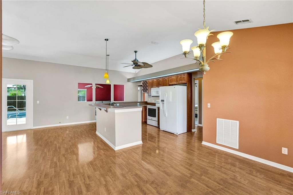 ROYAL PALM GOLF ESTATES - Residential