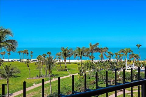 4251 Gulf Shore BLVD N 5C NAPLES FL 34103