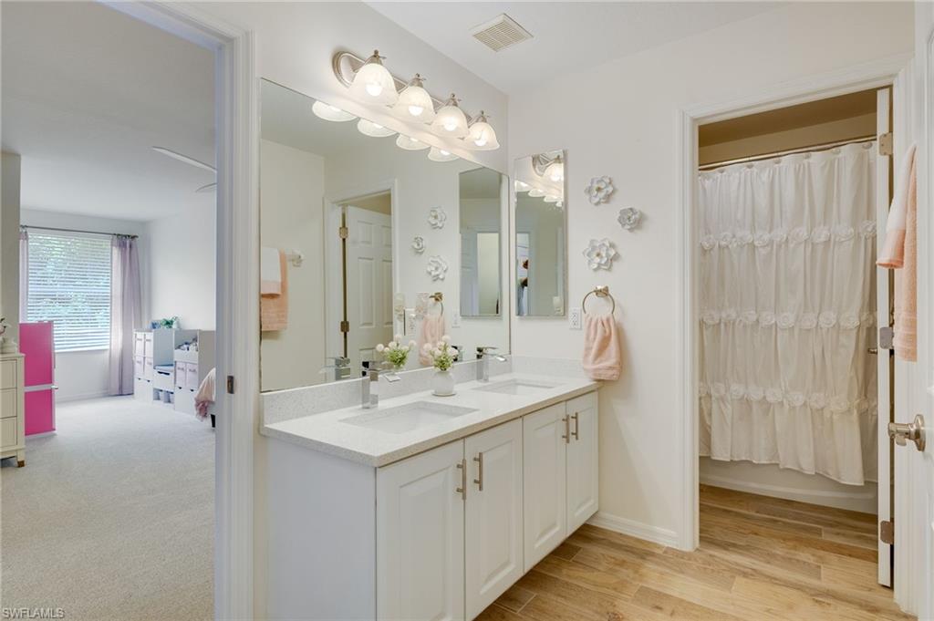 STONEYBROOK - Residential