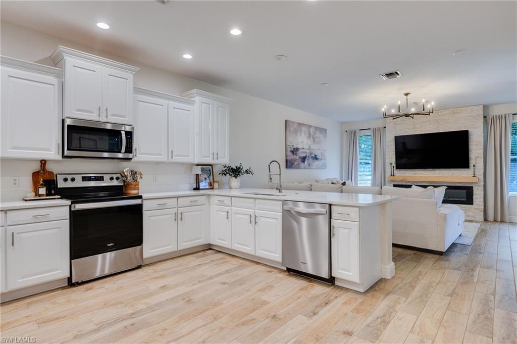 STONEYBROOK - Residential