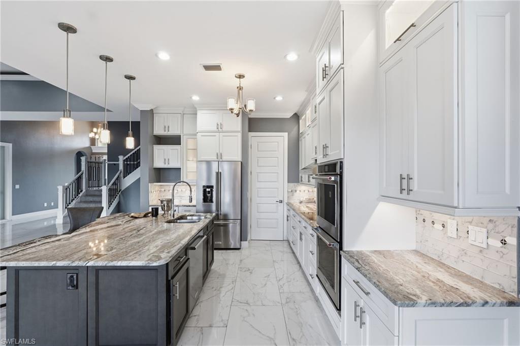 FORT MYERS SHORES - Residential