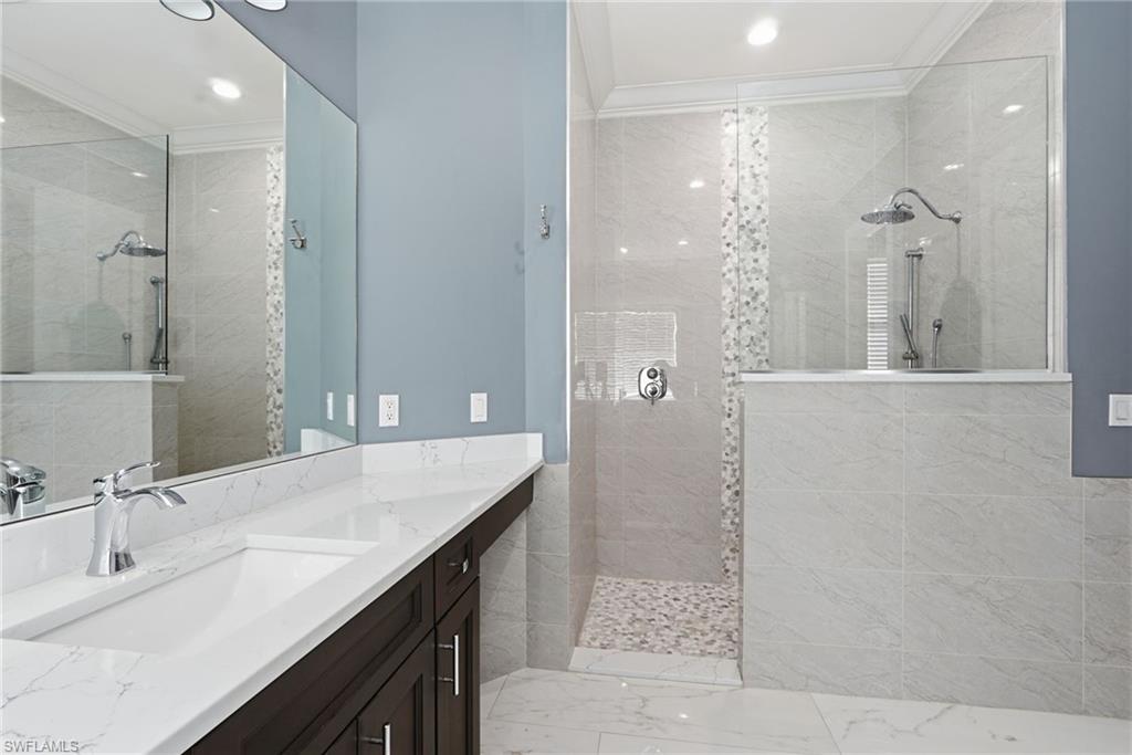 FORT MYERS SHORES - Residential