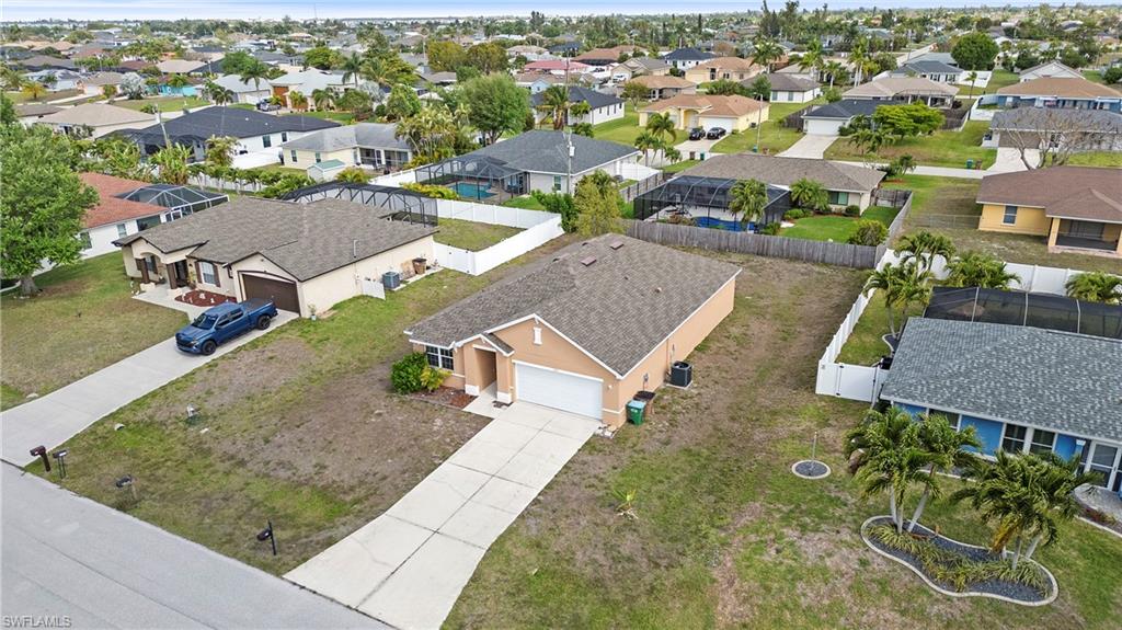 CAPE CORAL - Residential