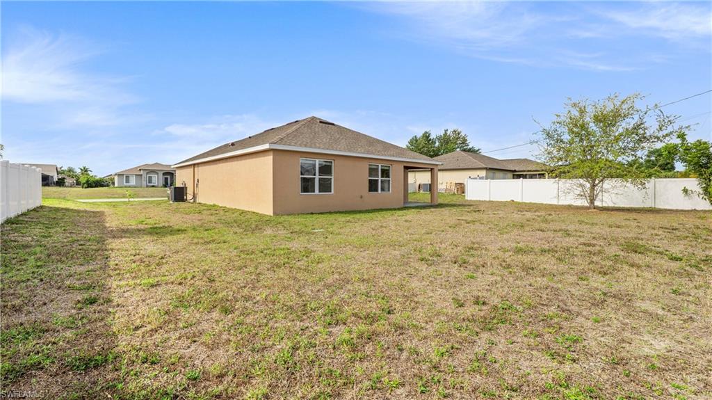 CAPE CORAL - Residential