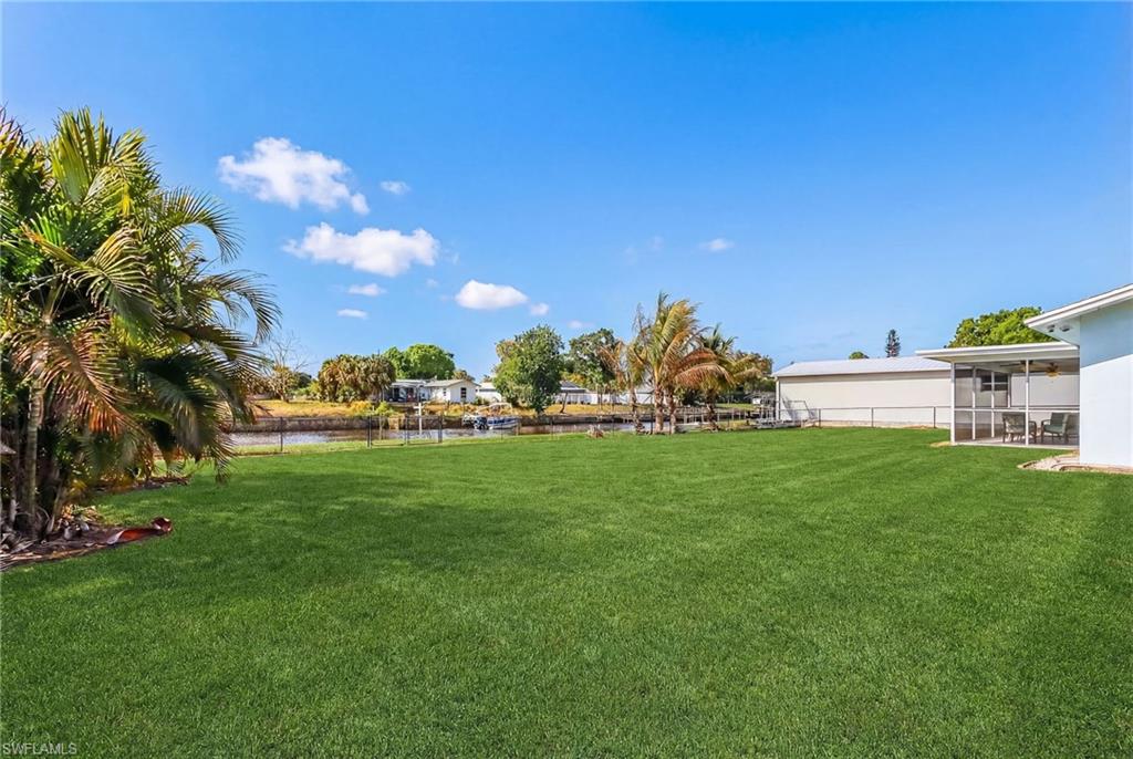 FORT MYERS SHORES - Residential