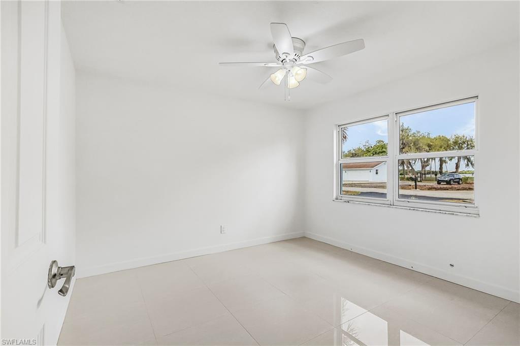 FORT MYERS SHORES - Residential