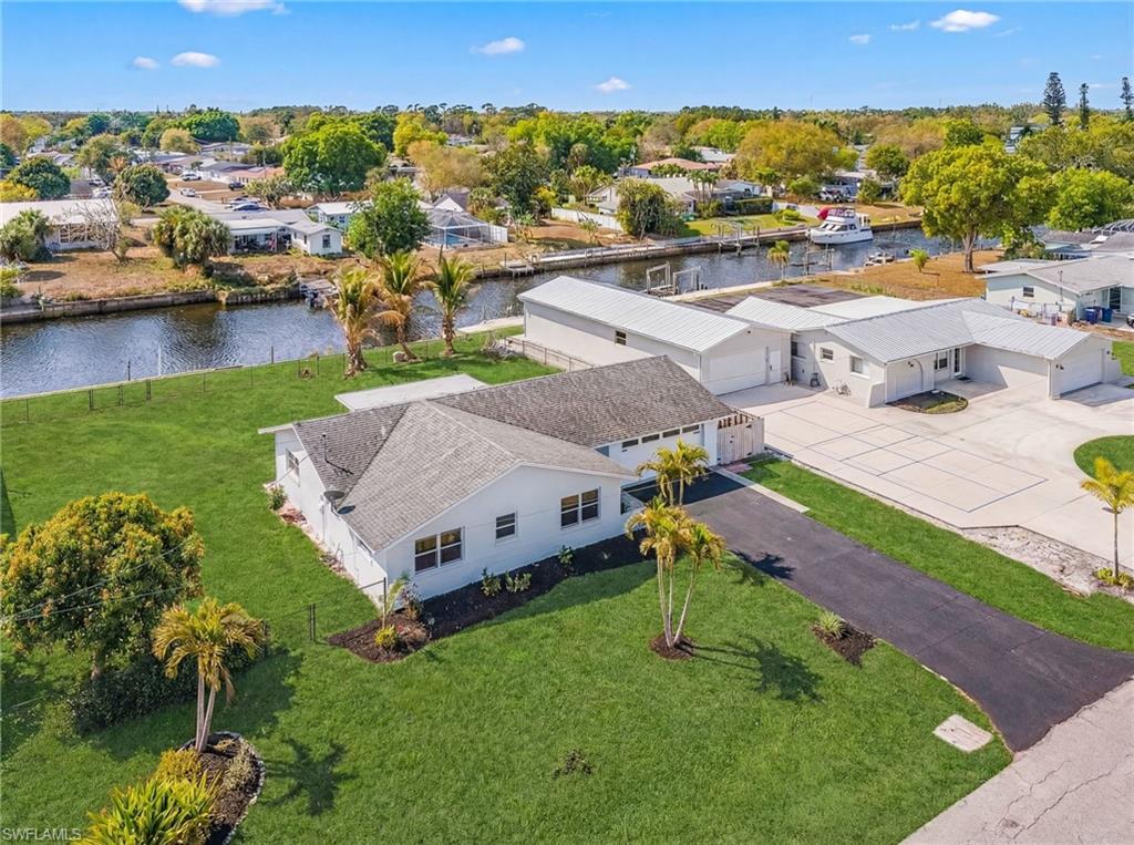 FORT MYERS SHORES - Residential