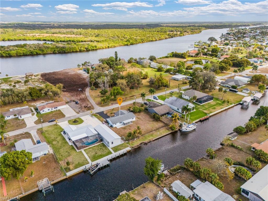 FORT MYERS SHORES - Residential