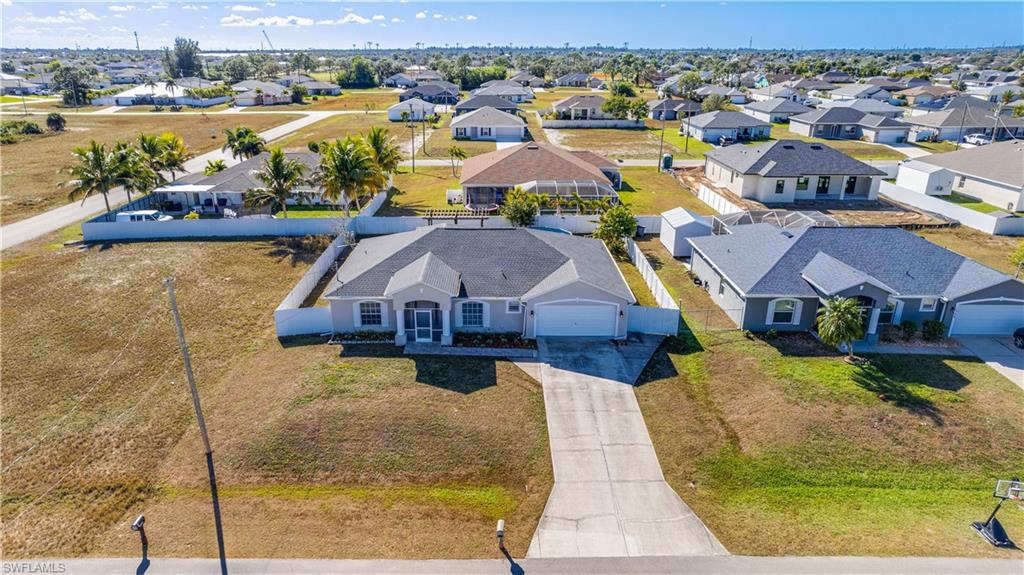 CAPE CORAL - Residential