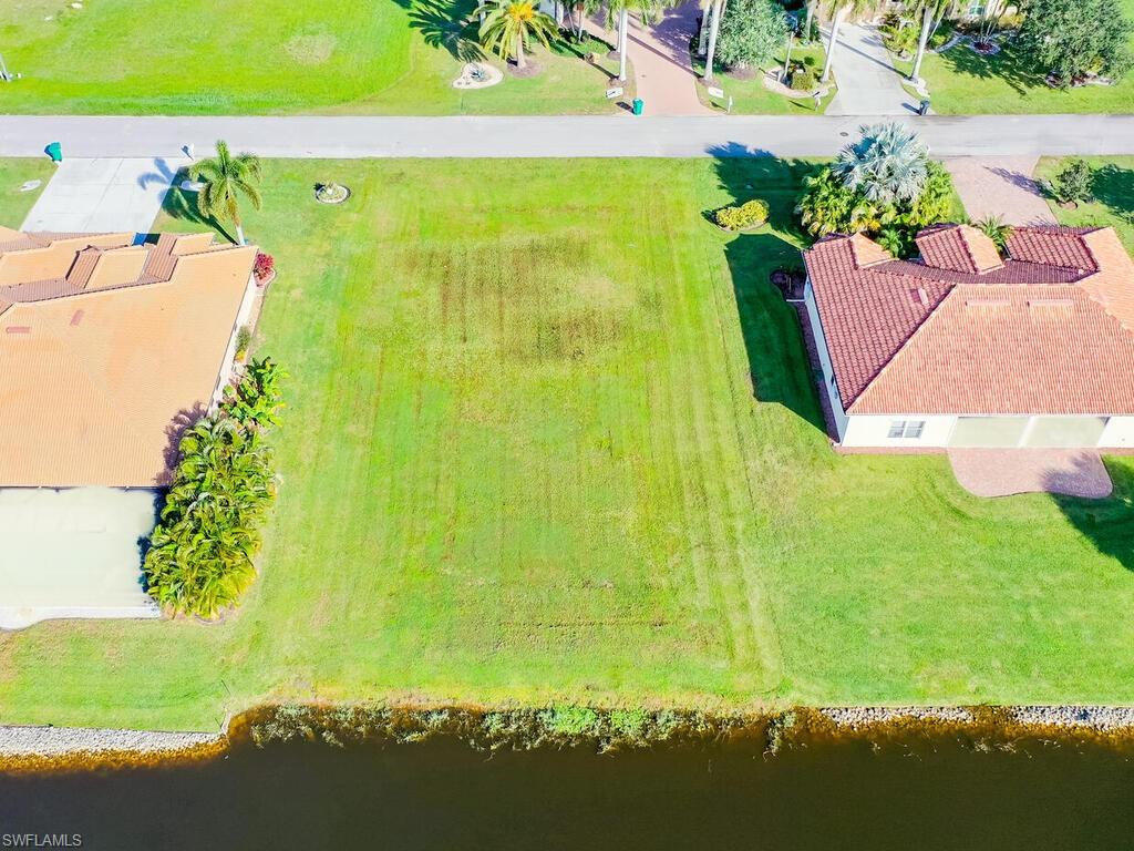 ROYAL PALM GOLF ESTATES - Land