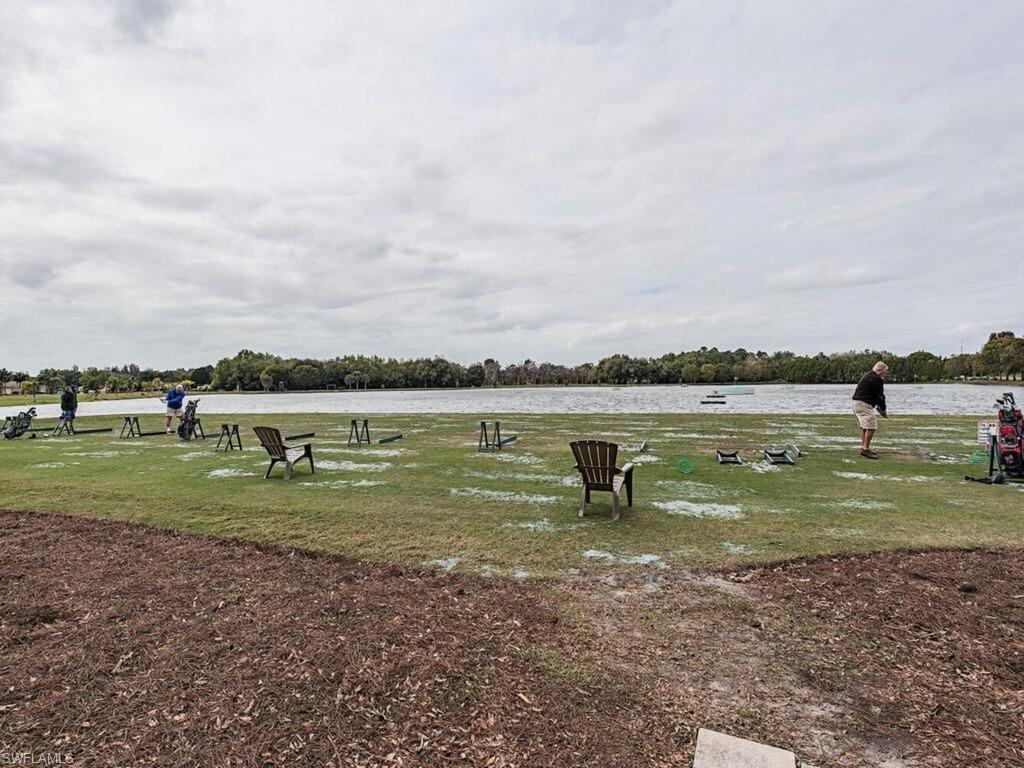 ROYAL PALM GOLF ESTATES - Land