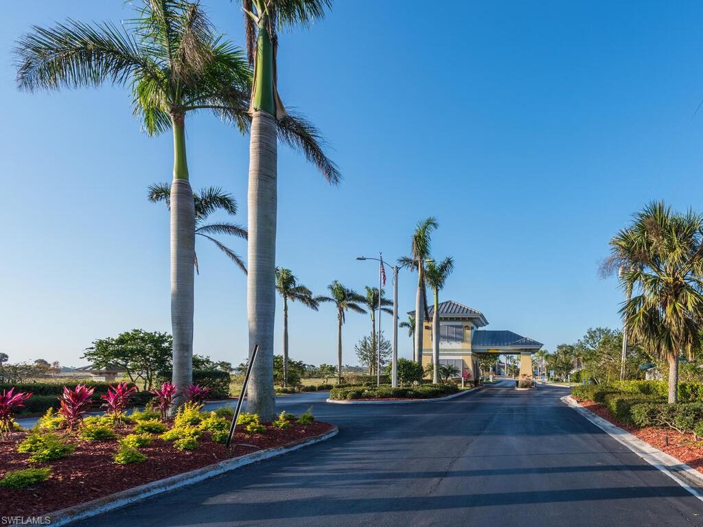 ROYAL PALM GOLF ESTATES - Land